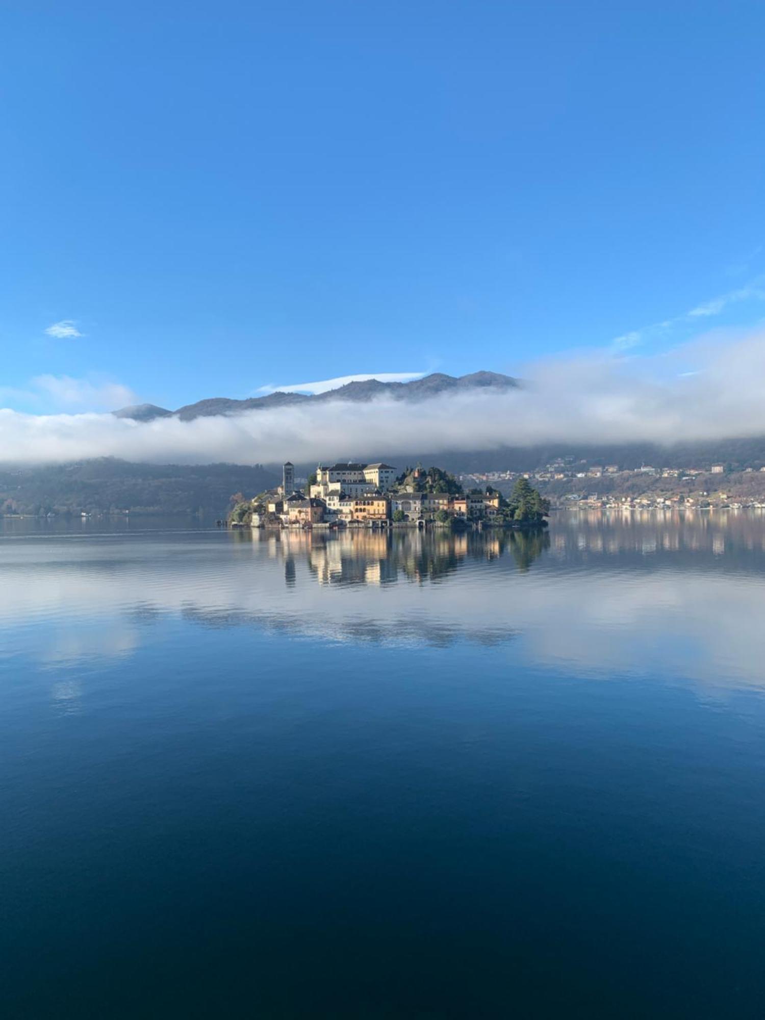 -Ortaflats- Appartamento L'Angolo Orta San Giulio Exterior photo