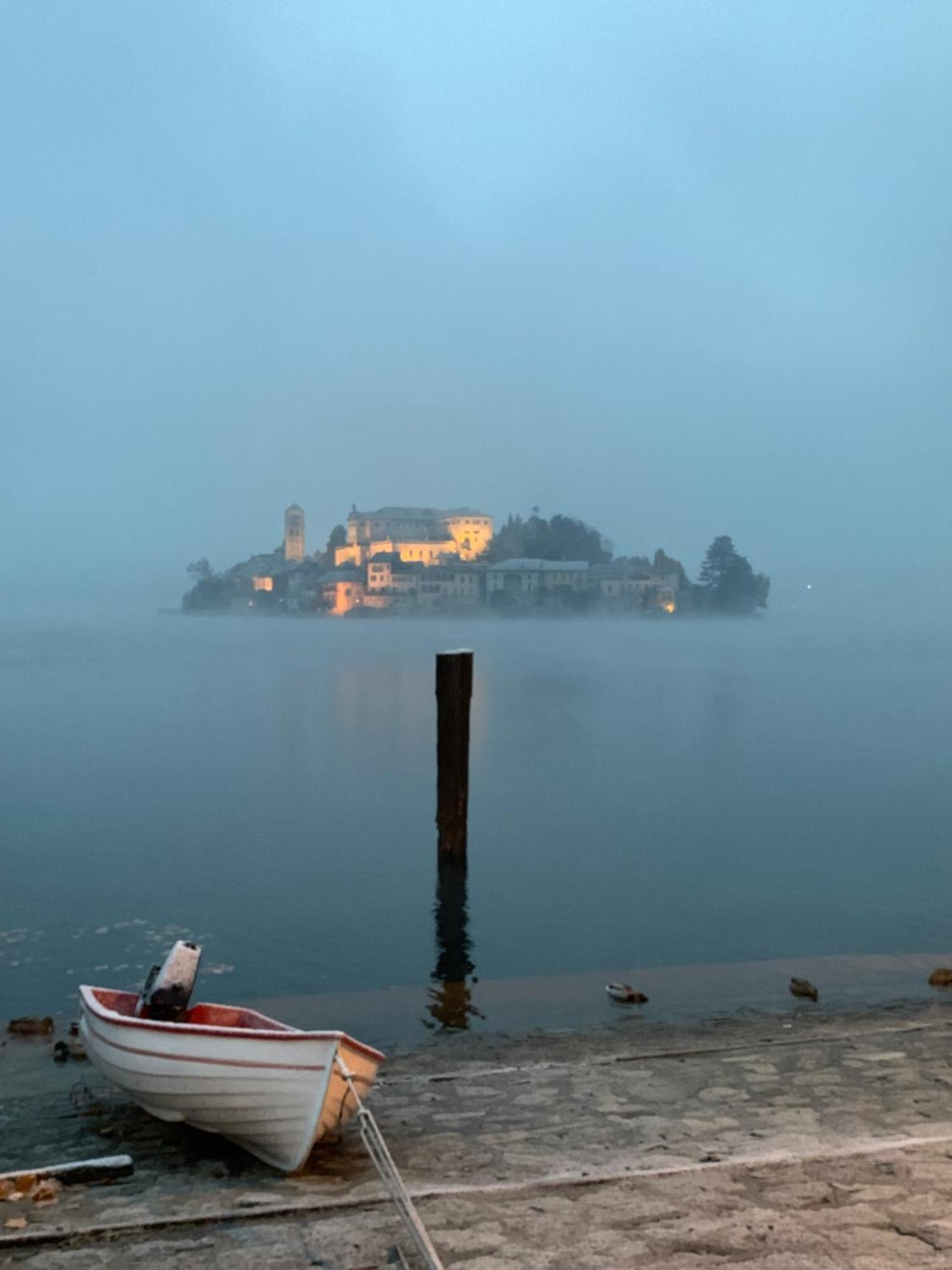 -Ortaflats- Appartamento L'Angolo Orta San Giulio Exterior photo